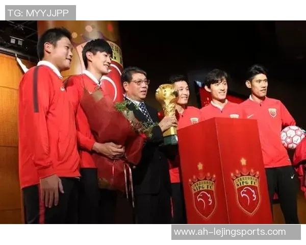 中超第28轮激战广州恒大迎战上海上港争夺冠军荣耀