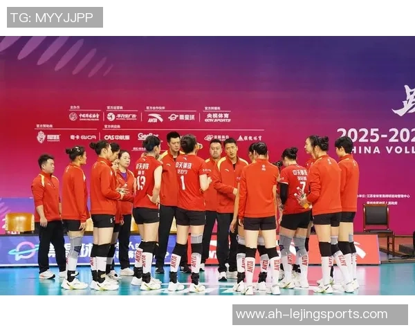 江苏女排与恒大女排首局激战回顾精彩瞬间与战术分析